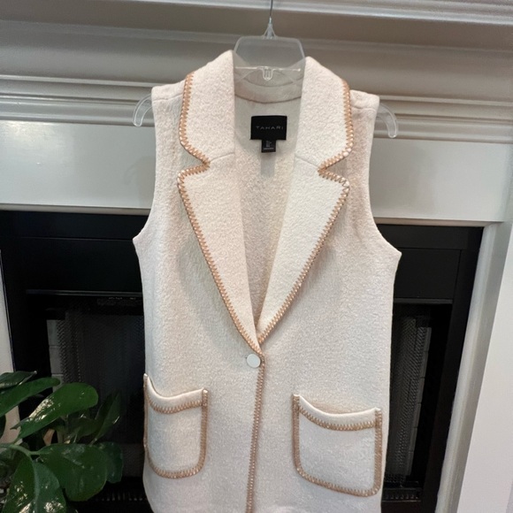 Tahari Cream Vest Sleeveless Jacket - Picture 1 of 3